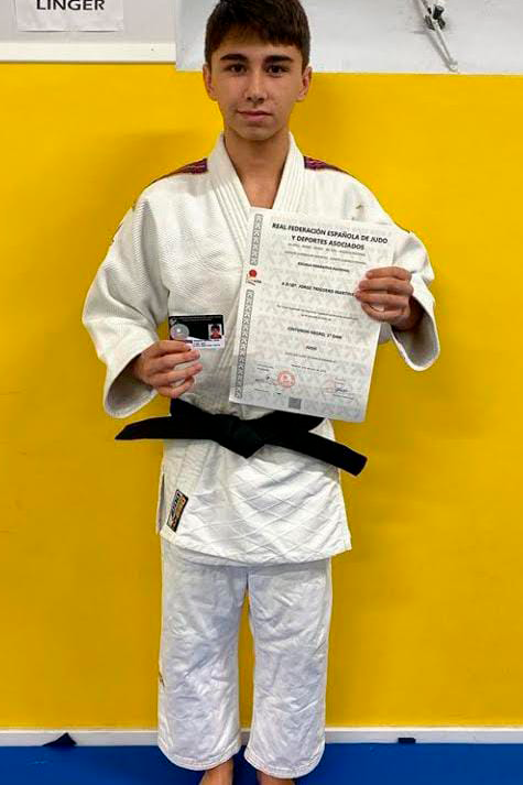 Jorge practicing martial arts